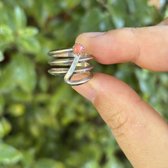 Vintage Modernist Spiral Sterling Silver Ring with Red Stone Size 5 - Picture 4 of 7